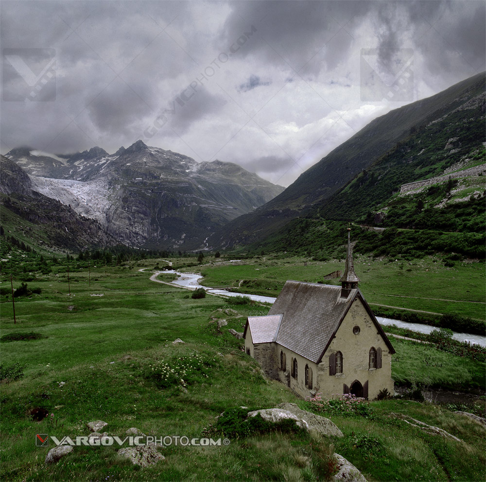 Alpine scennery in Switzerland near to Materhorn by photographer Boris Vargovic