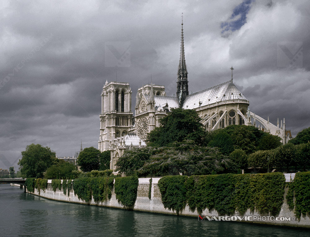 Notre Dame catedral in Paris, France by Vargovic photo