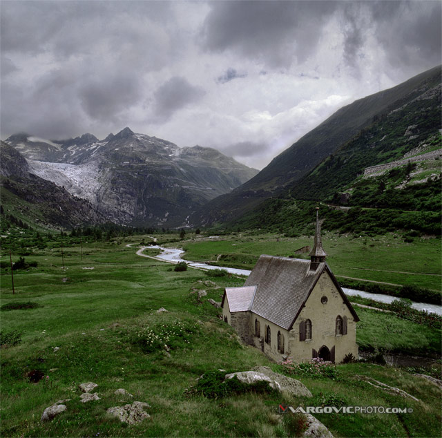 Once-Upon-A-Time-There-Was-A-Story-About-The-Valley_Alps_Switzerland_Materhorn_By-Boris-Vargovic